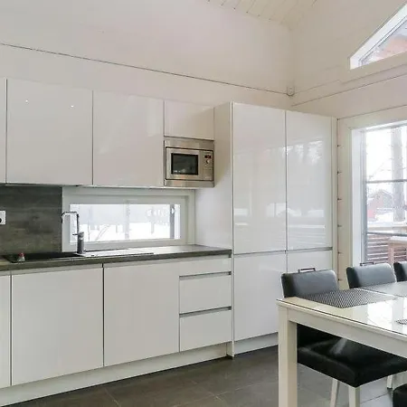 Sleeps 8