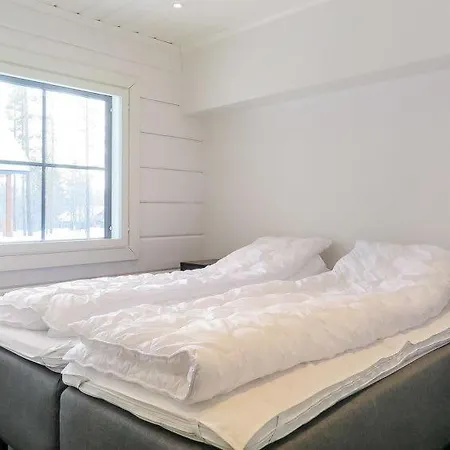 Sleeps 8